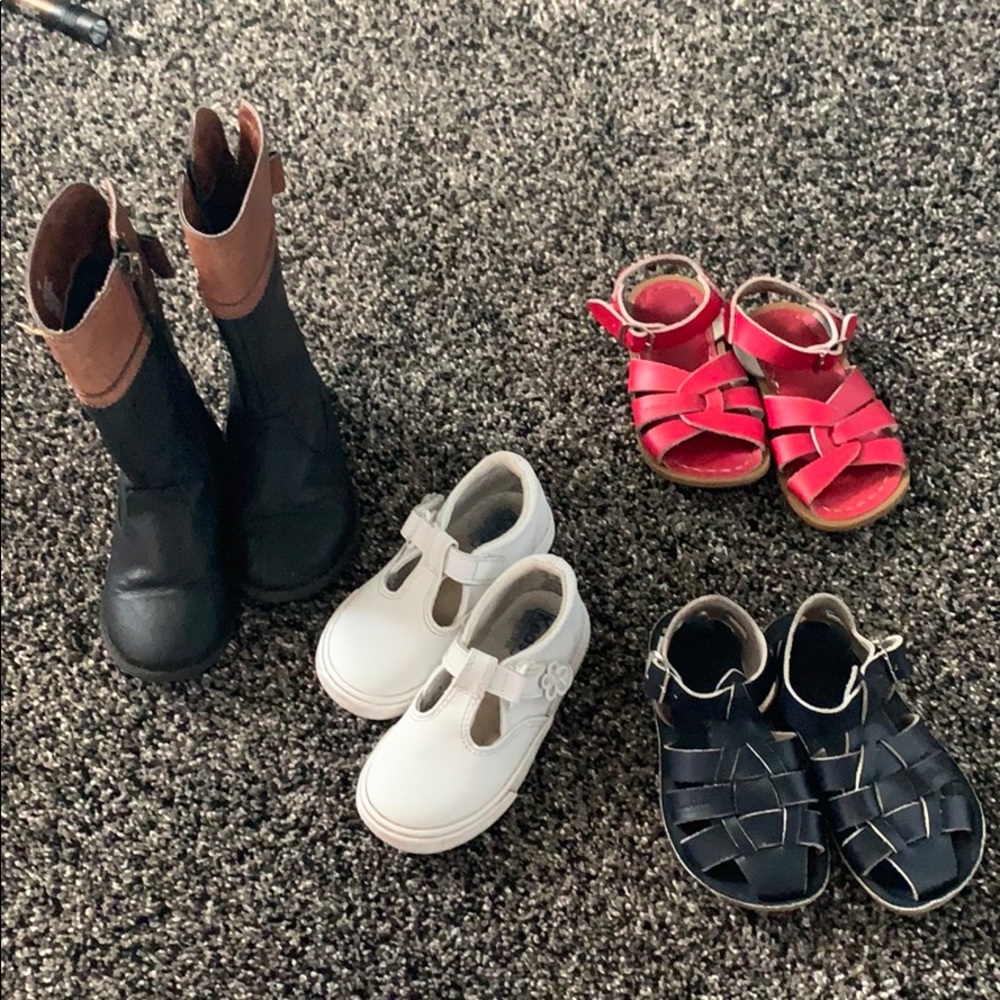 Bundle of shoes 👠